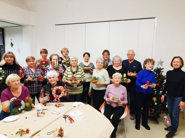 Advent a Családsegítőben