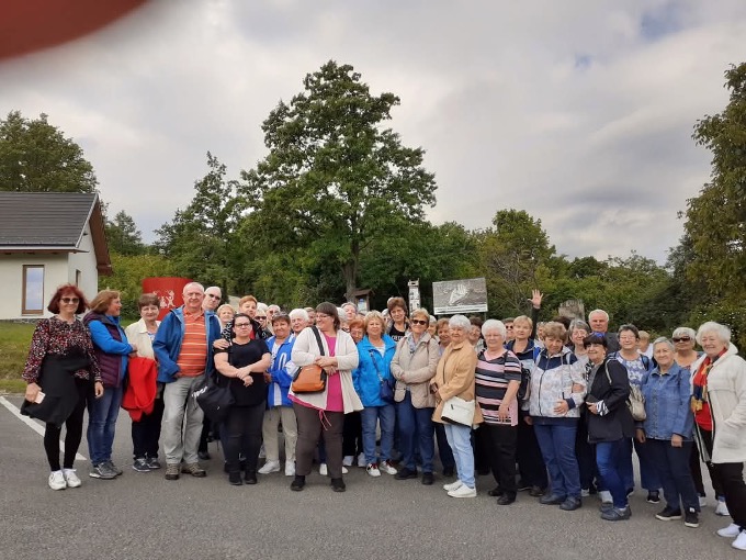 Buszkirándulás - Szécsény, Hollókő