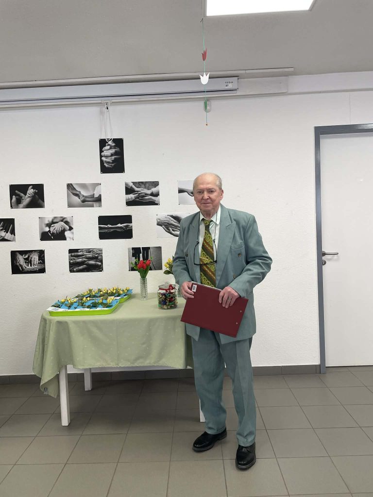 Nőnapi köszöntés az idősek nappali ellátásában