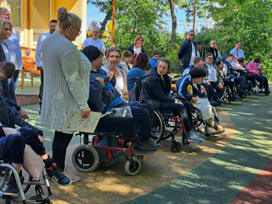 Az ÉDESANYÁKAT ünnepeltük