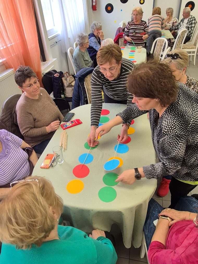 Memóriatréning az idős nappali ellátásban