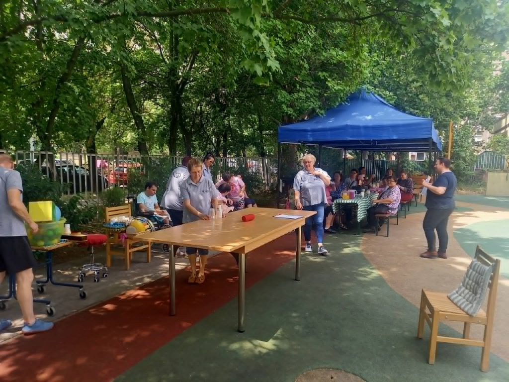 A Gondoskodás Gyermekeinkért Alapítvánnyal partnerségben családi napot tartottunk a FENO-ban