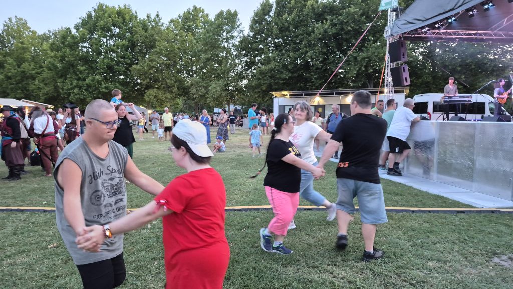 Pihenés a Balaton partján