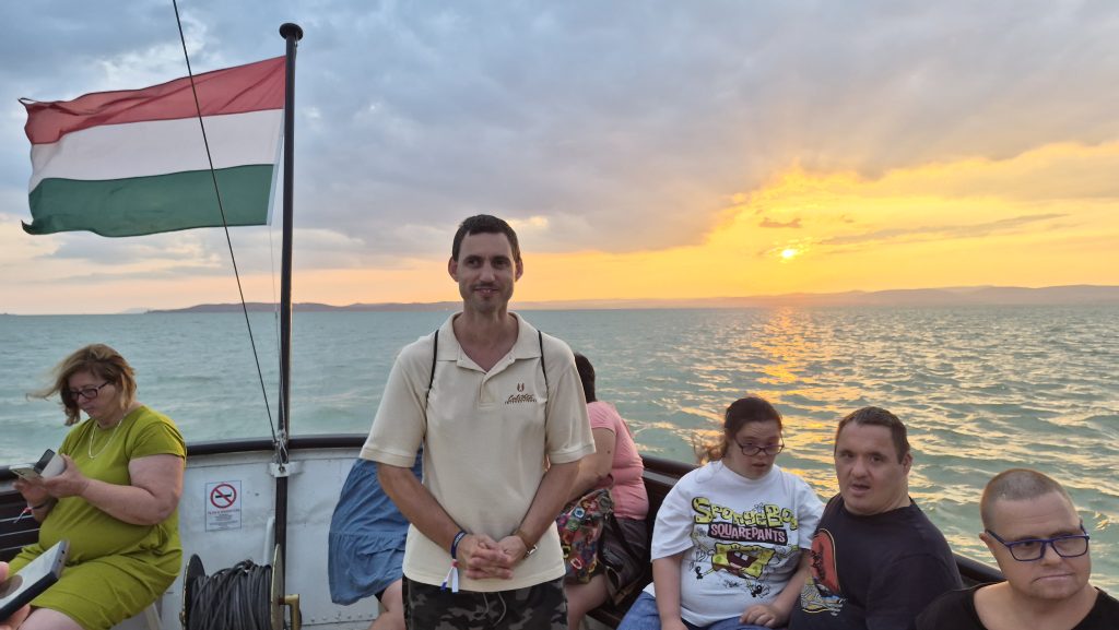 Hajókázás a Balatonon